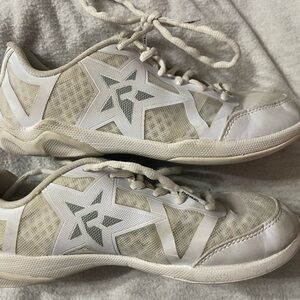 Rebel Ruthless cheer shoes adult size 6